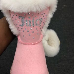 Girls juicy couture fur boots with bow/gems